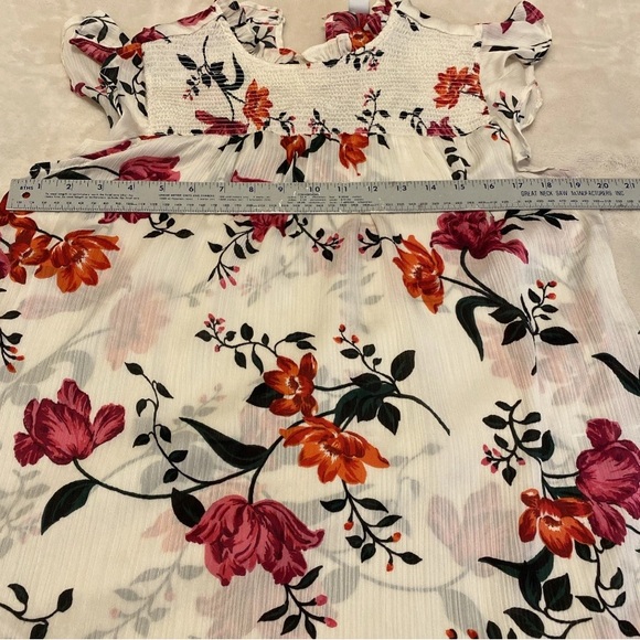 Old Navy White Blouse with Pink and Orange Floral Design - Picture 13 of 14